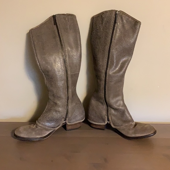 Donald J. Pliner Taupe Leather Boots - Women’s Size 6 - Picture 4 of 10